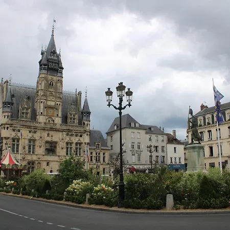 Lejlighed Spacieux, Wi-fi Ultra Rapide Et Parking Prive *