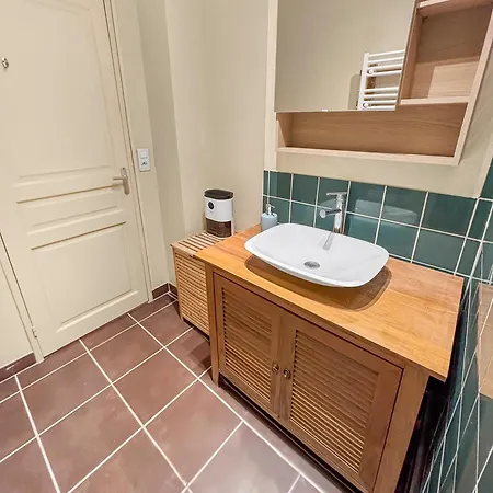 Lejlighed Spacieux, Wi-fi Ultra Rapide Et Parking Prive