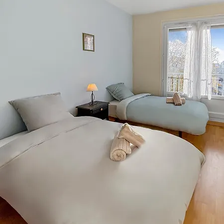 Spacieux, Wi-fi Ultra Rapide Et Parking Prive Lejlighed Compiègne